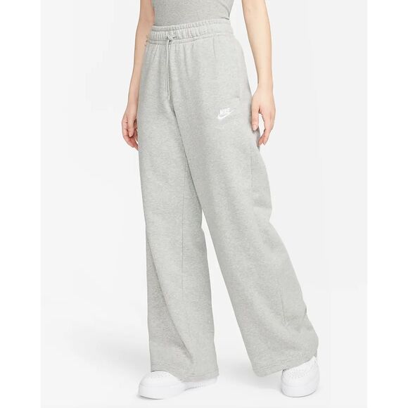 NWT Nike Sportswear Club Fleece Women's Mid-Rise Wide-Leg Sweatpants - Picture 1 of 4